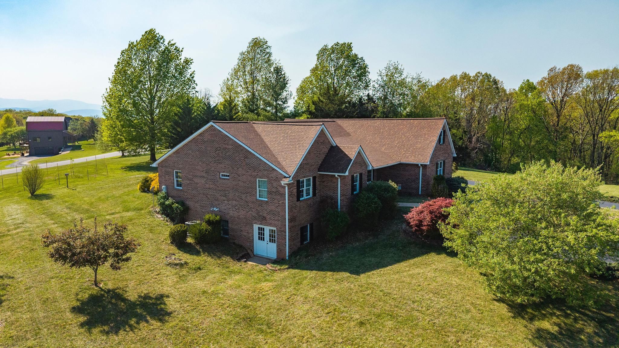 92 FIELDHAVEN DR, STAUNTON, Virginia 24401, 3 Bedrooms Bedrooms, ,3 BathroomsBathrooms,Residential,92 FIELDHAVEN DR,675972 MLS # 675972