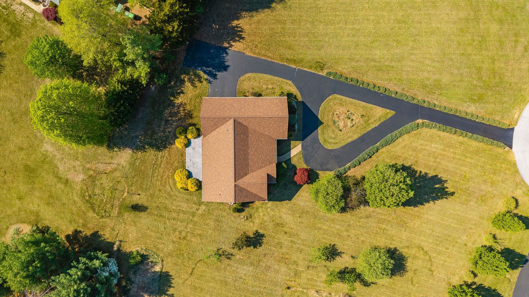 92 FIELDHAVEN DR, STAUNTON, Virginia 24401, 3 Bedrooms Bedrooms, ,3 BathroomsBathrooms,Residential,92 FIELDHAVEN DR,675972 MLS # 675972