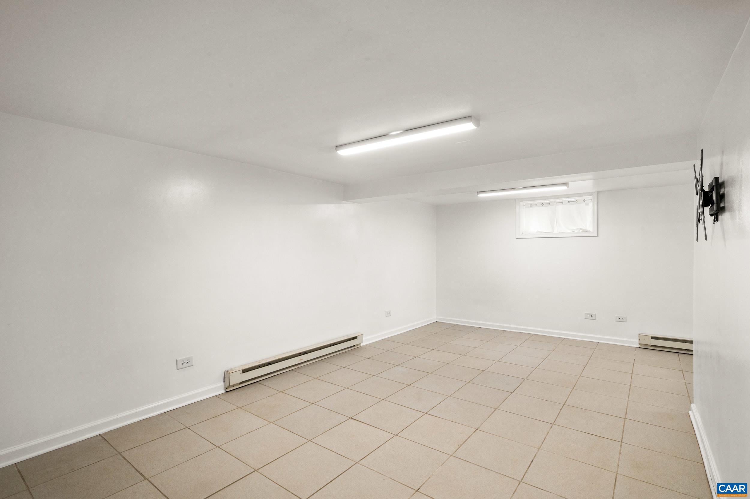 4973 RICHMOND RD, KESWICK, Virginia 22947, 2 Bedrooms Bedrooms, ,2 BathroomsBathrooms,Residential,4973 RICHMOND RD,675973 MLS # 675973