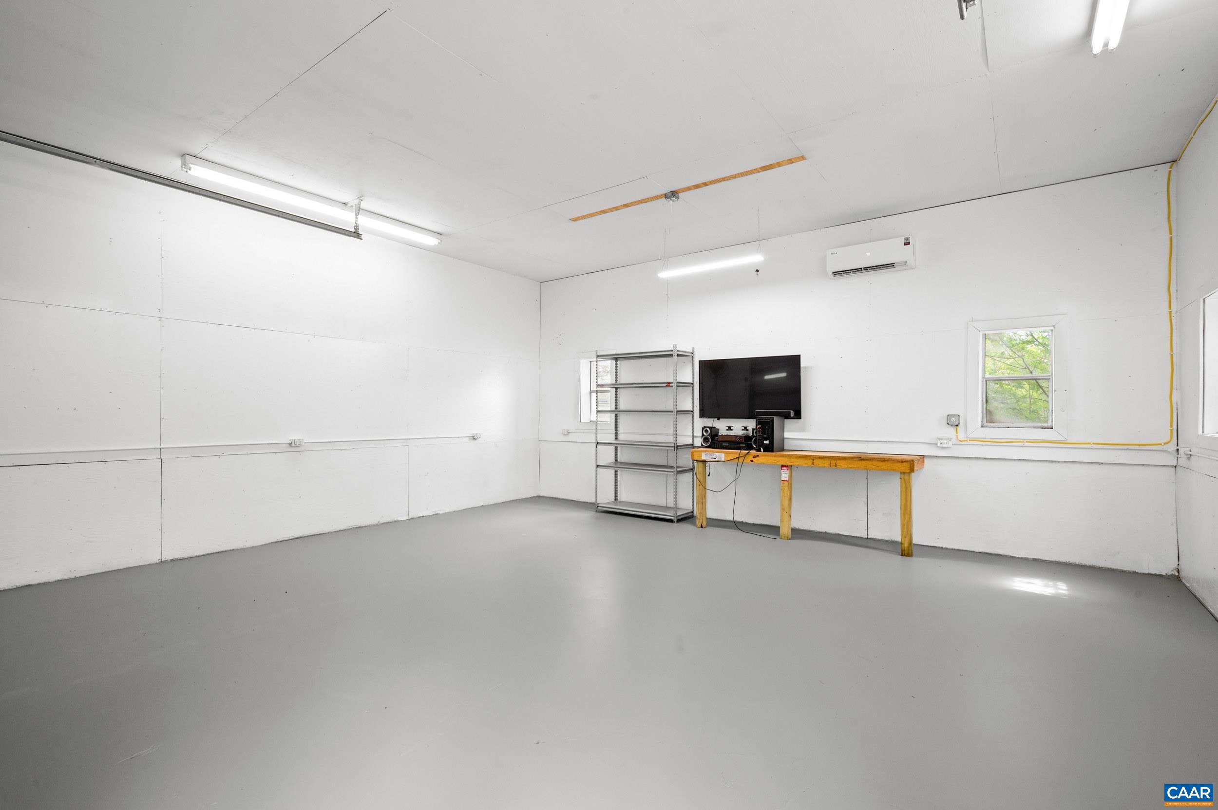 4973 RICHMOND RD, KESWICK, Virginia 22947, 2 Bedrooms Bedrooms, ,2 BathroomsBathrooms,Residential,4973 RICHMOND RD,675973 MLS # 675973