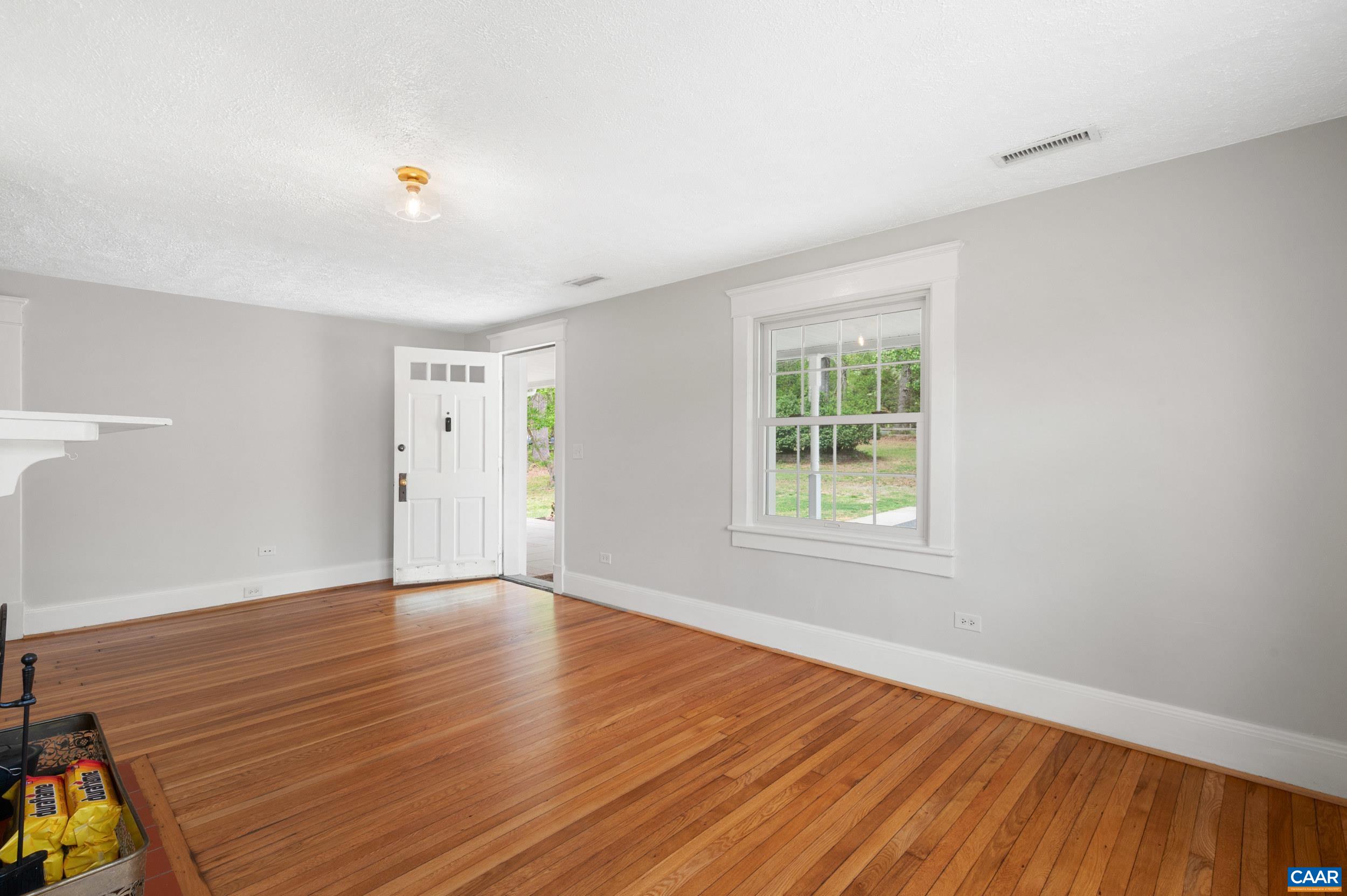 4973 RICHMOND RD, KESWICK, Virginia 22947, 2 Bedrooms Bedrooms, ,2 BathroomsBathrooms,Residential,4973 RICHMOND RD,675973 MLS # 675973