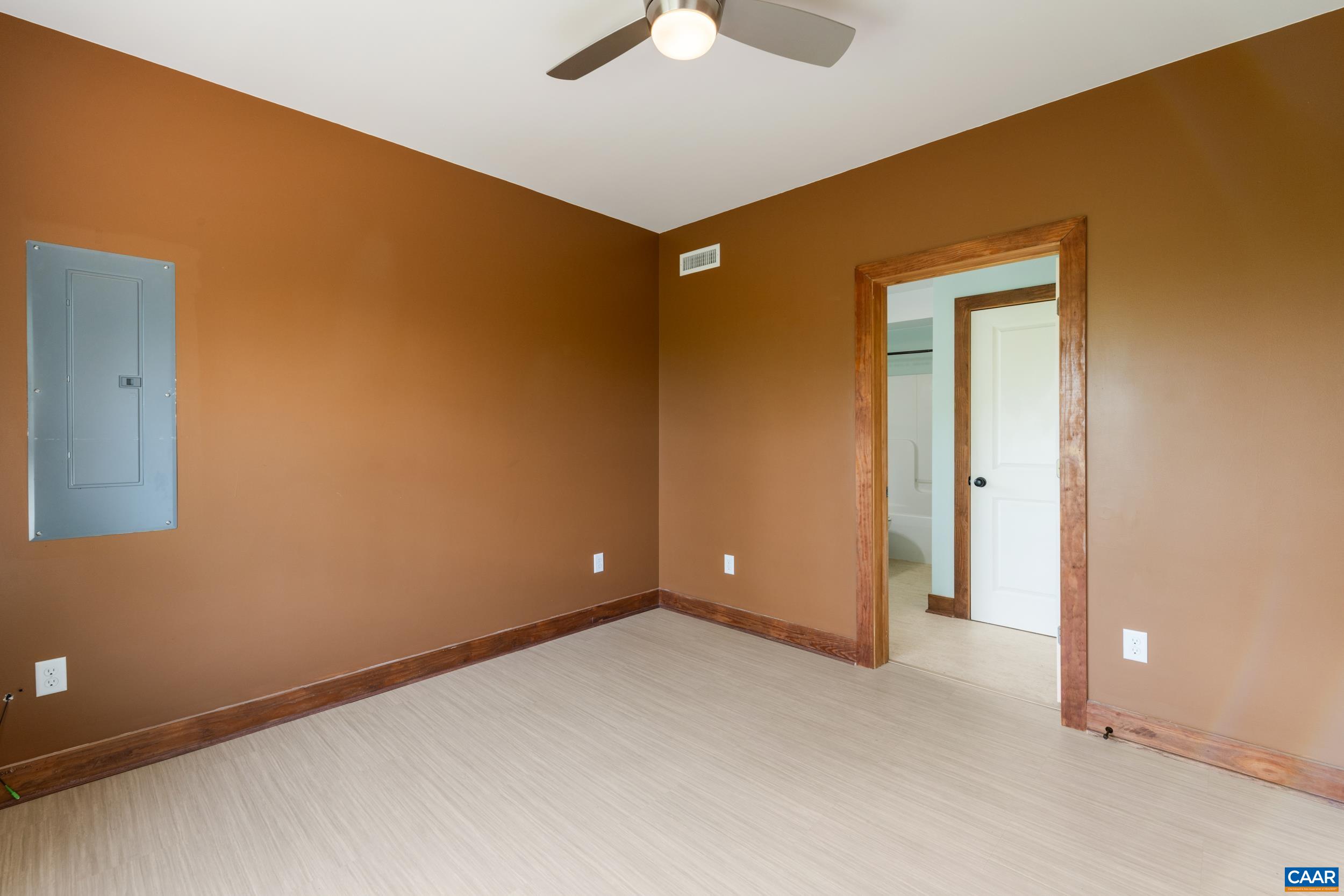 407 FARMVIEW RD, STANARDSVILLE, Virginia 22973, 3 Bedrooms Bedrooms, ,2 BathroomsBathrooms,Residential,407 FARMVIEW RD,675975 MLS # 675975