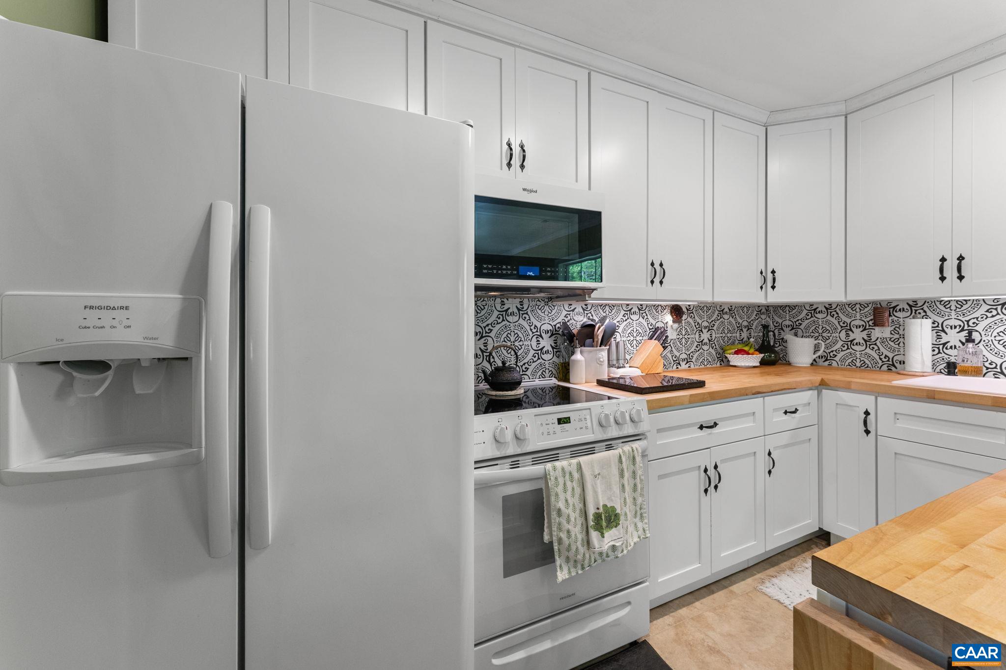 703 OAK CREEK RD, PALMYRA, Virginia 22963, 3 Bedrooms Bedrooms, ,1 BathroomBathrooms,Residential,703 OAK CREEK RD,675976 MLS # 675976