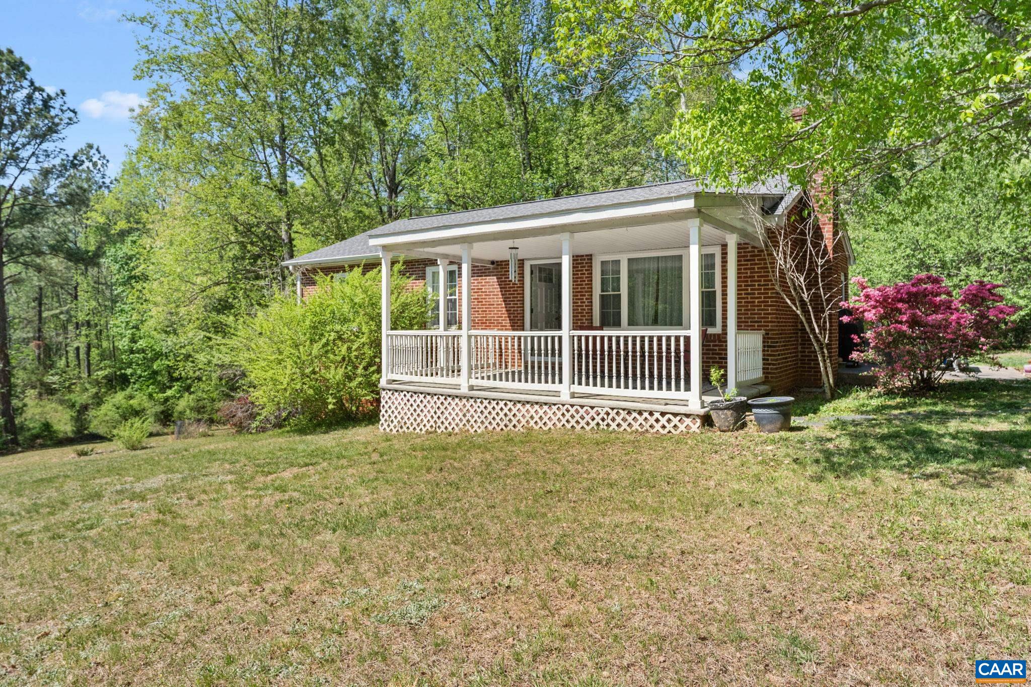 703 OAK CREEK RD, PALMYRA, Virginia 22963, 3 Bedrooms Bedrooms, ,1 BathroomBathrooms,Residential,703 OAK CREEK RD,675976 MLS # 675976