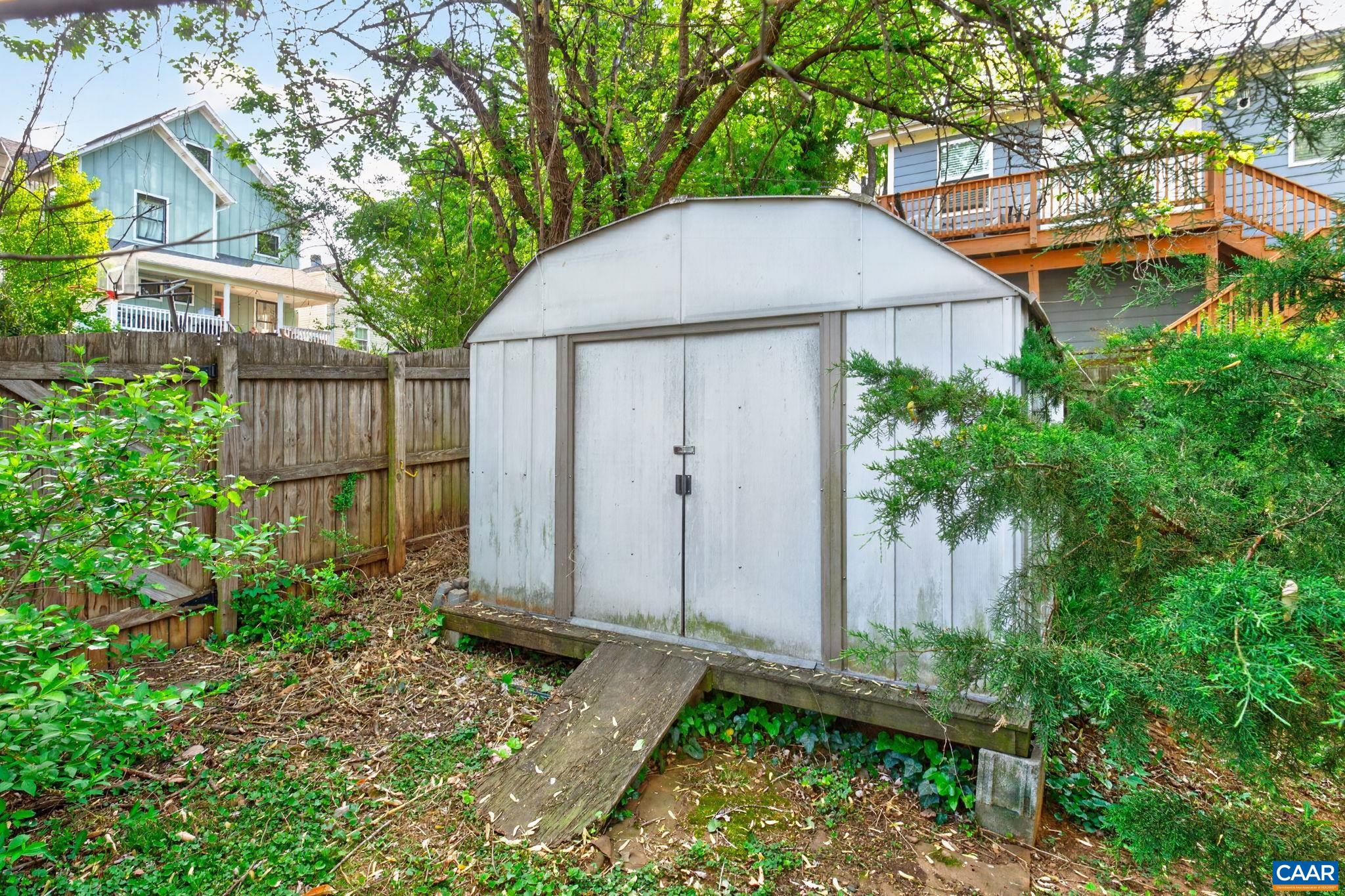 605 BOLLING AVE, CHARLOTTESVILLE, Virginia 22902, 2 Bedrooms Bedrooms, ,1 BathroomBathrooms,Residential,605 BOLLING AVE,675978 MLS # 675978