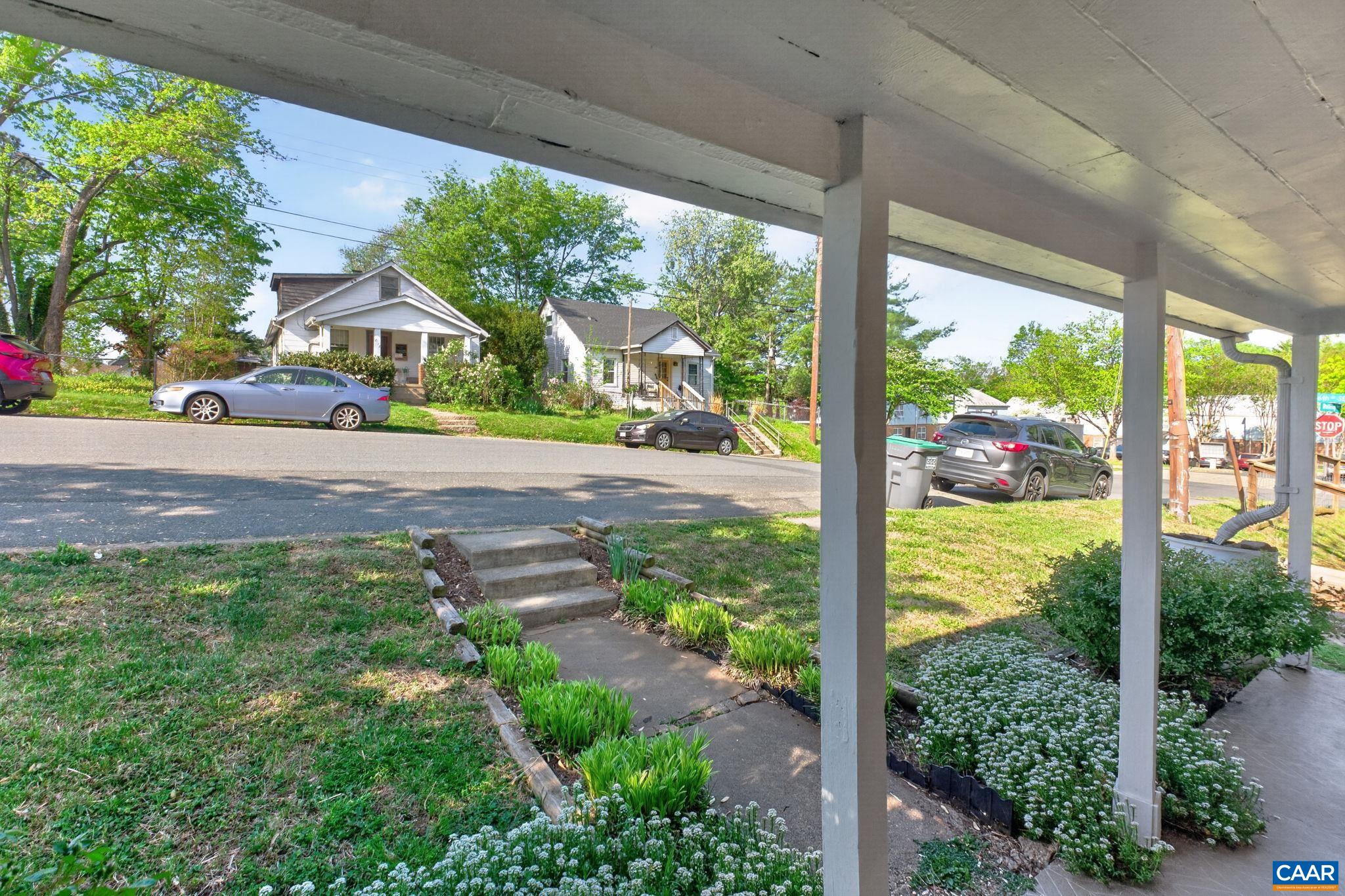 605 BOLLING AVE, CHARLOTTESVILLE, Virginia 22902, 2 Bedrooms Bedrooms, ,1 BathroomBathrooms,Residential,605 BOLLING AVE,675978 MLS # 675978