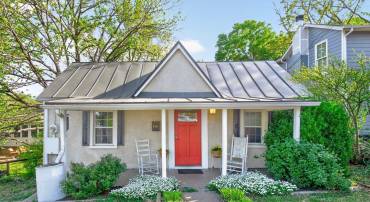 605 BOLLING AVE, CHARLOTTESVILLE, Virginia 22902, 2 Bedrooms Bedrooms, ,1 BathroomBathrooms,Residential,605 BOLLING AVE,675978 MLS # 675978