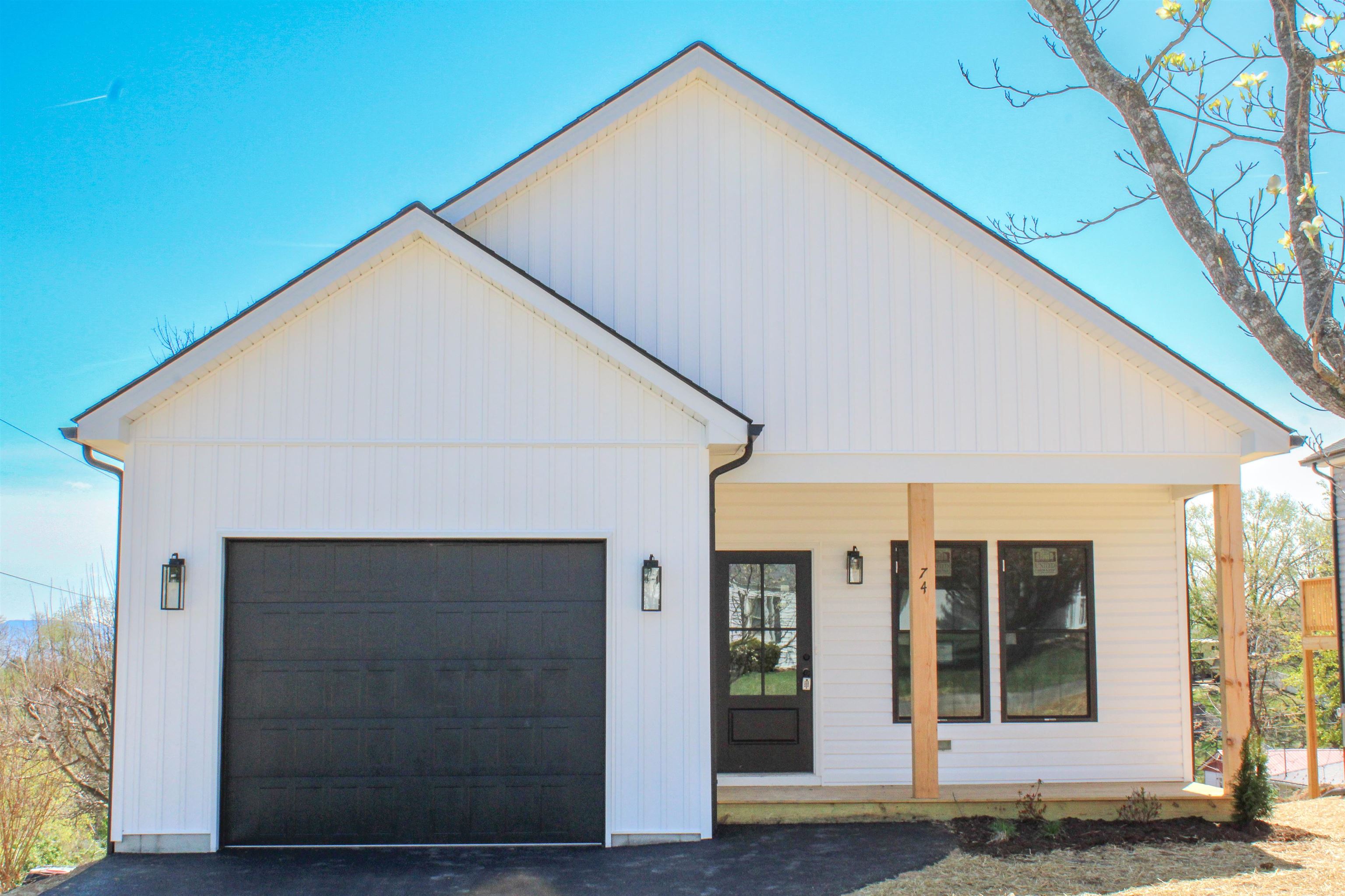 69 HIGHLAND AVE, VERONA, Virginia 24482, 3 Bedrooms Bedrooms, ,2 BathroomsBathrooms,Residential,69 HIGHLAND AVE,675980 MLS # 675980