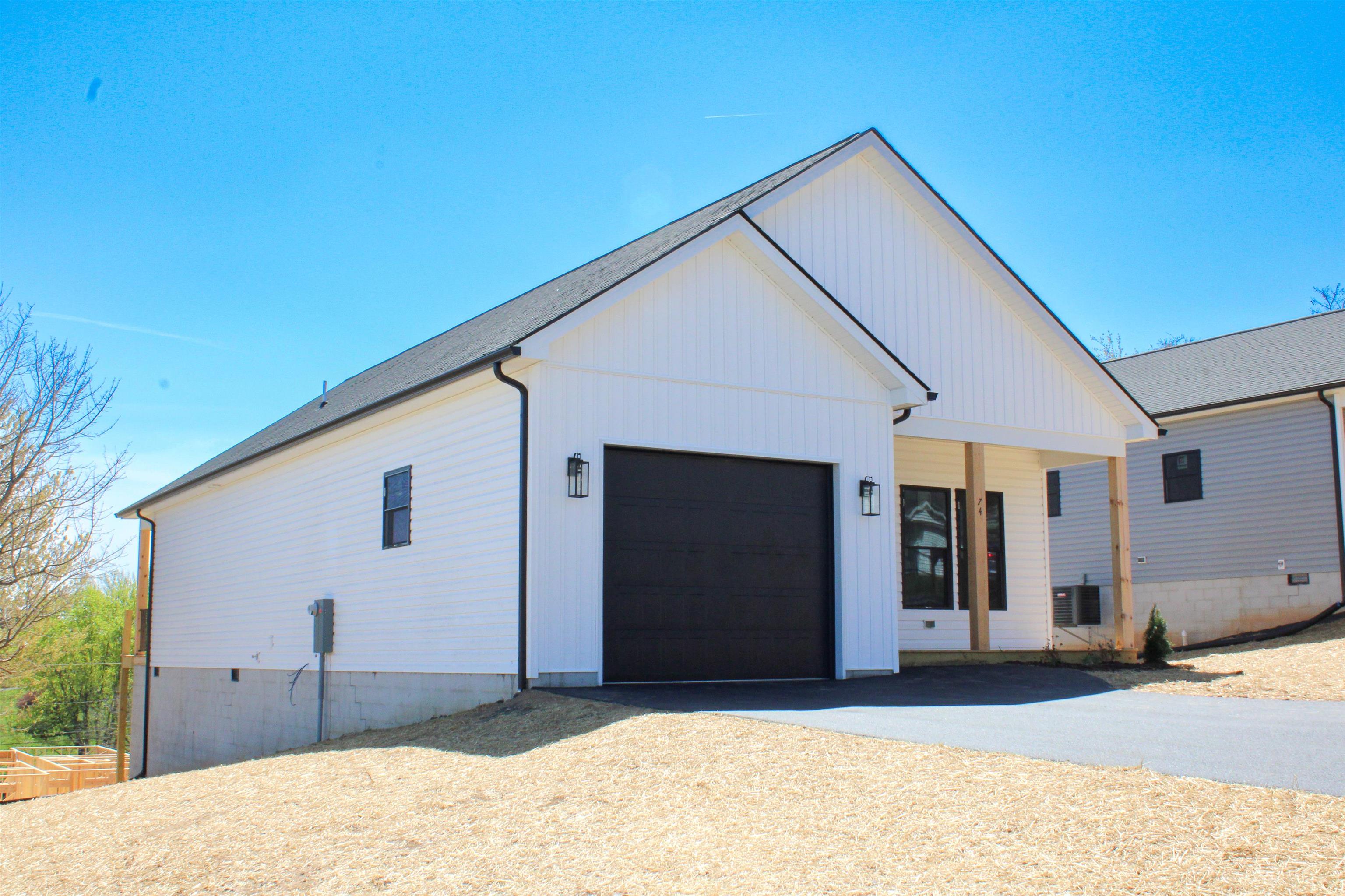 69 HIGHLAND AVE, VERONA, Virginia 24482, 3 Bedrooms Bedrooms, ,2 BathroomsBathrooms,Residential,69 HIGHLAND AVE,675980 MLS # 675980