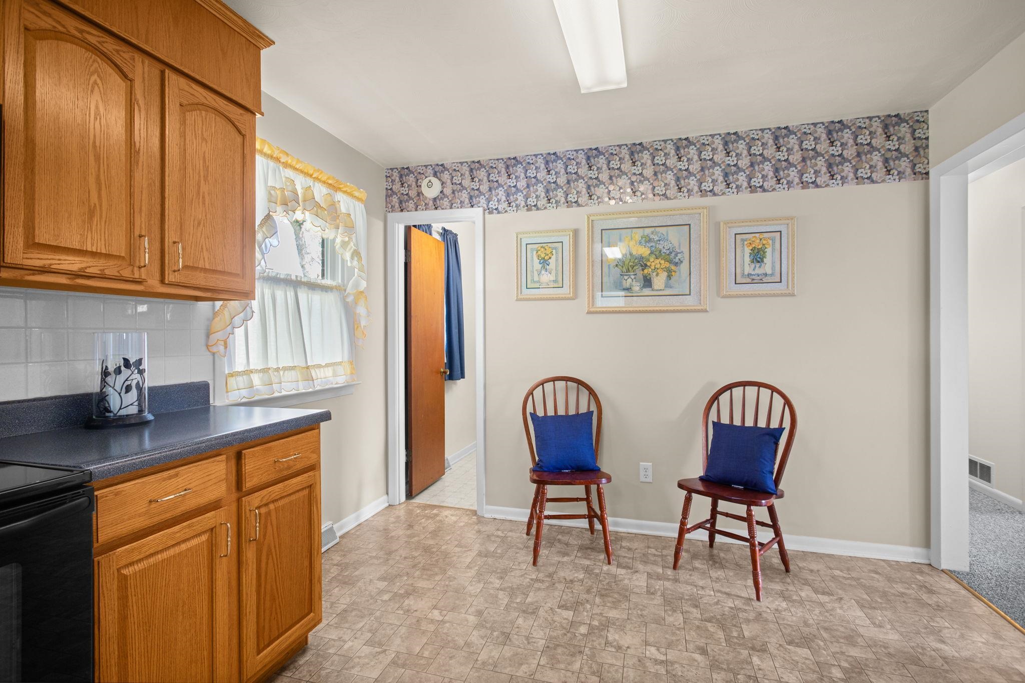 225 HARTMAN DR, HARRISONBURG, Virginia 22802, 3 Bedrooms Bedrooms, ,1 BathroomBathrooms,Residential,225 HARTMAN DR,675982 MLS # 675982