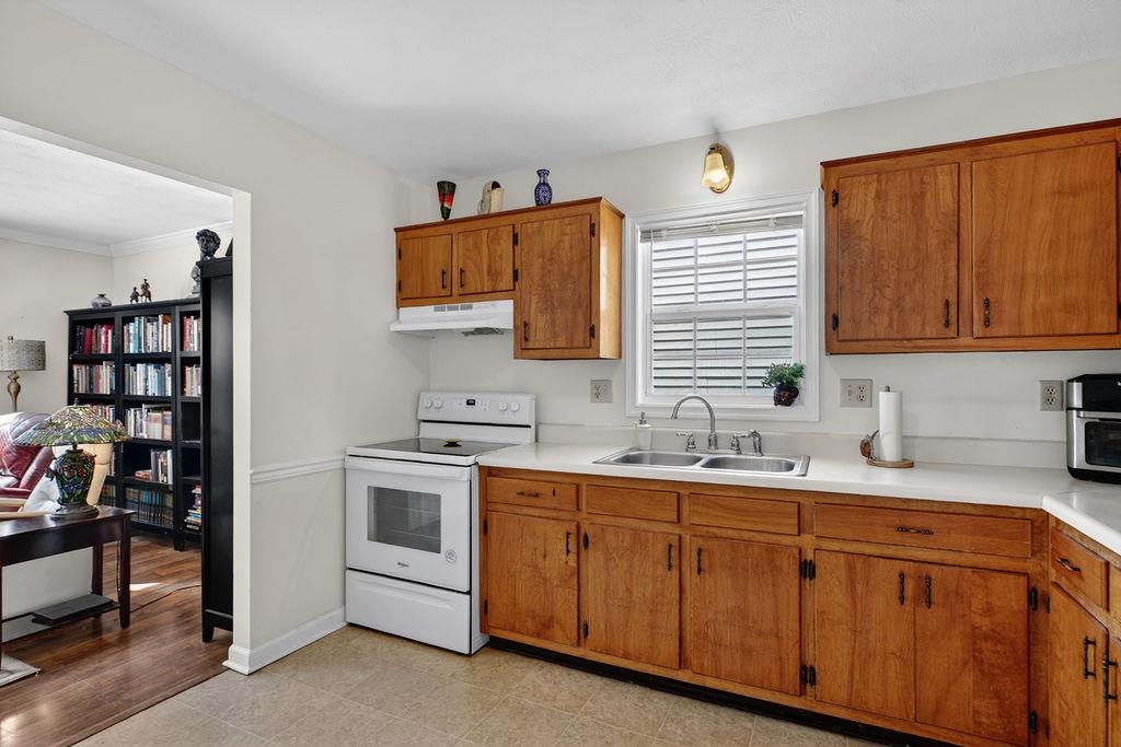 21 BEVERLEY ST, VERONA, Virginia 24482, 3 Bedrooms Bedrooms, ,1 BathroomBathrooms,Residential,21 BEVERLEY ST,675983 MLS # 675983