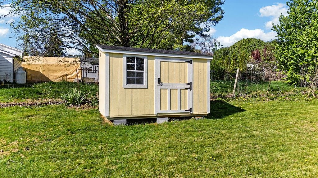 21 BEVERLEY ST, VERONA, Virginia 24482, 3 Bedrooms Bedrooms, ,1 BathroomBathrooms,Residential,21 BEVERLEY ST,675983 MLS # 675983