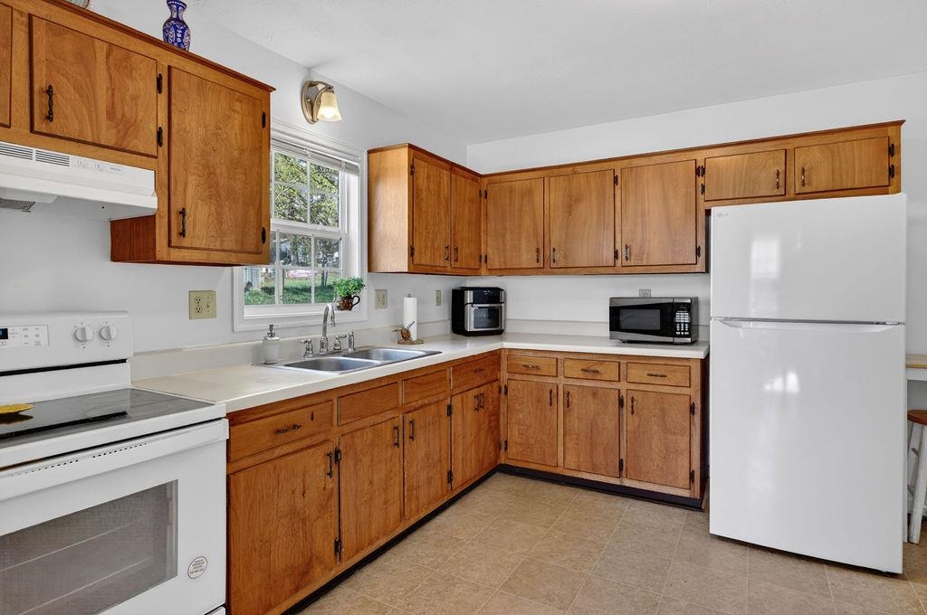 21 BEVERLEY ST, VERONA, Virginia 24482, 3 Bedrooms Bedrooms, ,1 BathroomBathrooms,Residential,21 BEVERLEY ST,675983 MLS # 675983