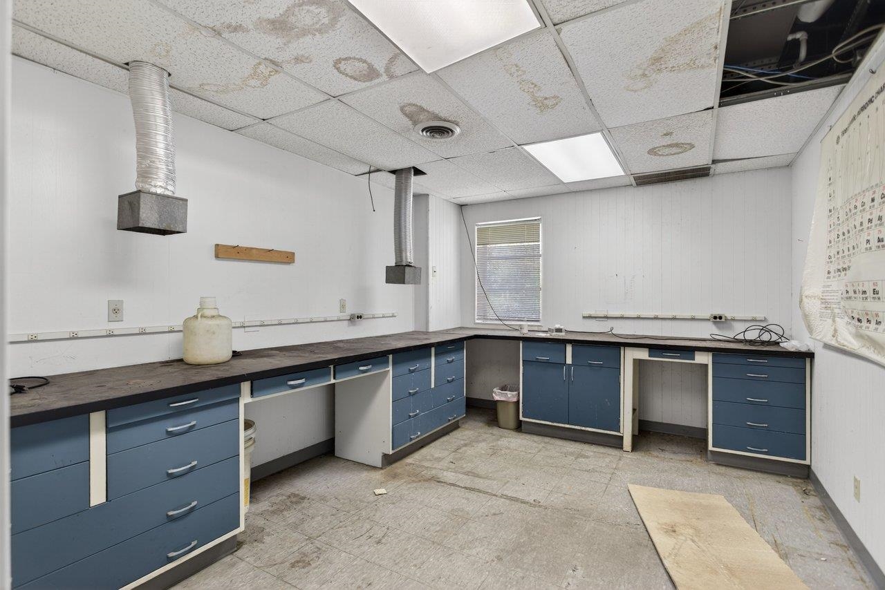 52 MID VALLEY LN, VERONA, Virginia 24482, ,Commercial,52 MID VALLEY LN,675989 MLS # 675989