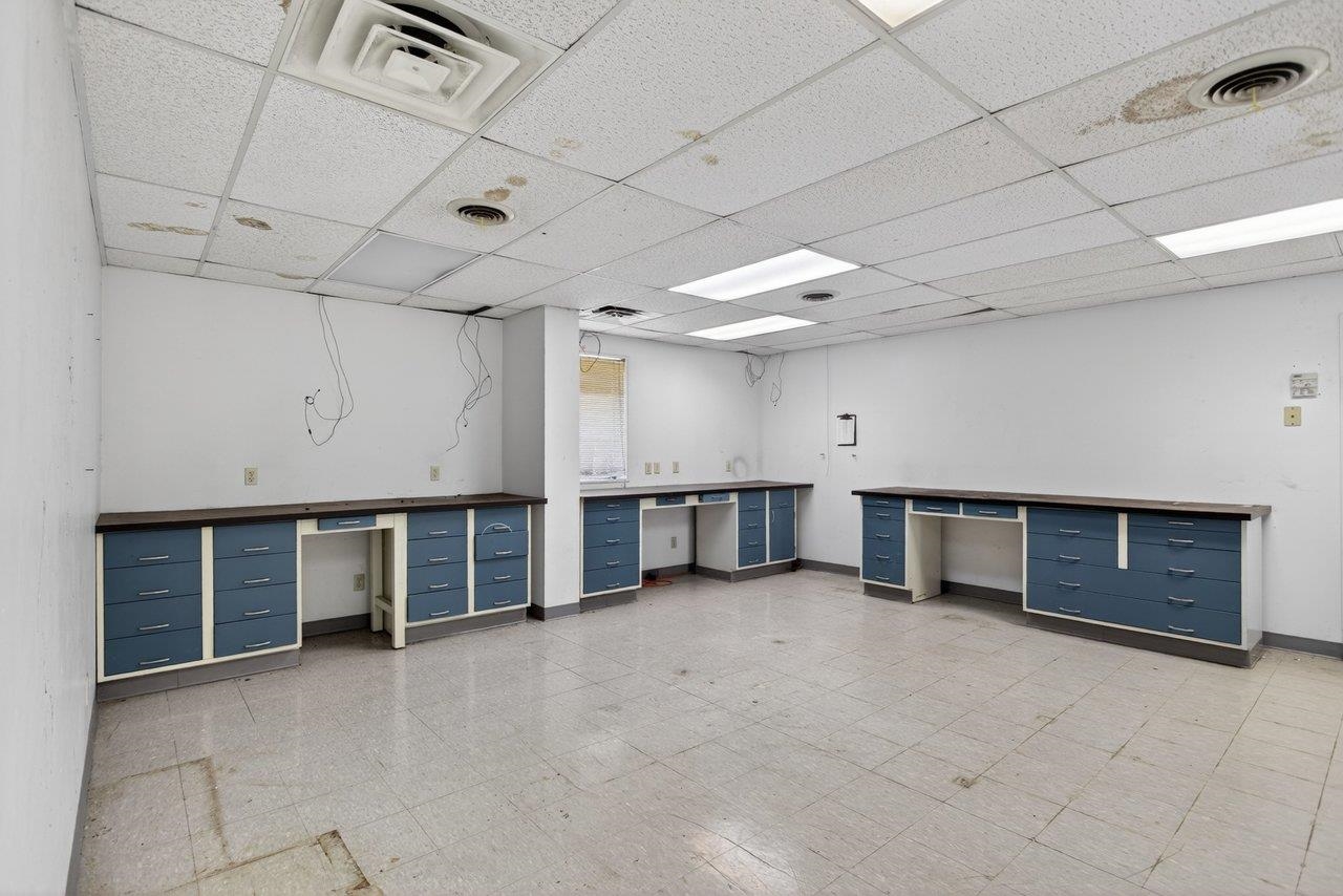 52 MID VALLEY LN, VERONA, Virginia 24482, ,Commercial,52 MID VALLEY LN,675989 MLS # 675989