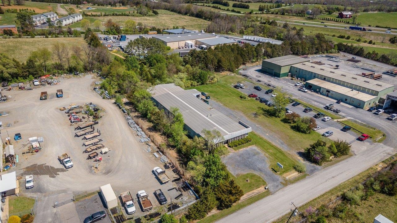 52 MID VALLEY LN, VERONA, Virginia 24482, ,Commercial,52 MID VALLEY LN,675989 MLS # 675989