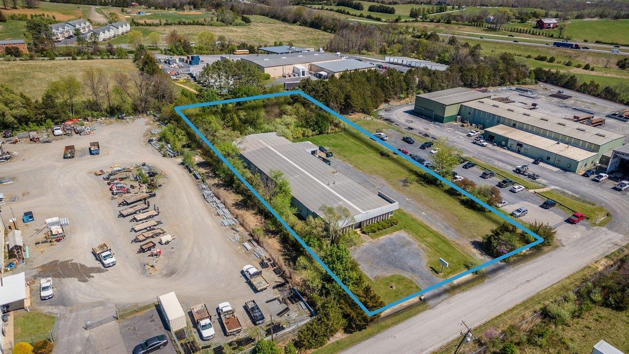 52 MID VALLEY LN, VERONA, Virginia 24482, ,Commercial,52 MID VALLEY LN,675989 MLS # 675989