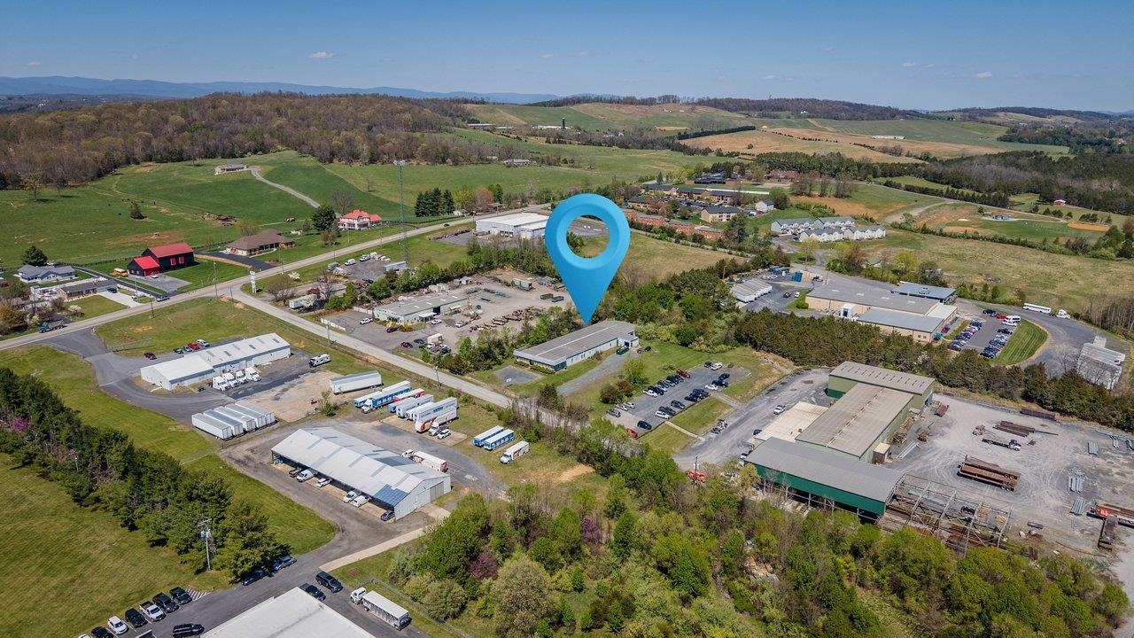 52 MID VALLEY LN, VERONA, Virginia 24482, ,Commercial,52 MID VALLEY LN,675989 MLS # 675989