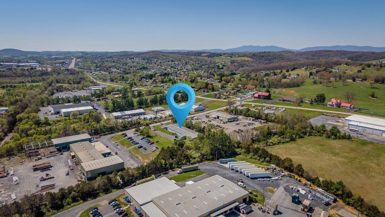 52 MID VALLEY LN, VERONA, Virginia 24482, ,Commercial,52 MID VALLEY LN,675989 MLS # 675989