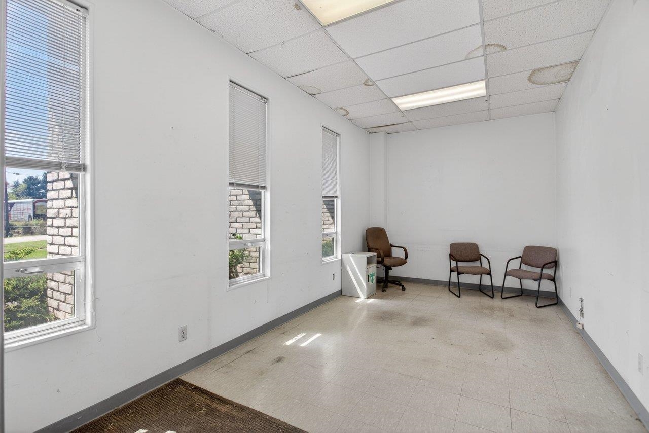 52 MID VALLEY LN, VERONA, Virginia 24482, ,Commercial,52 MID VALLEY LN,675989 MLS # 675989