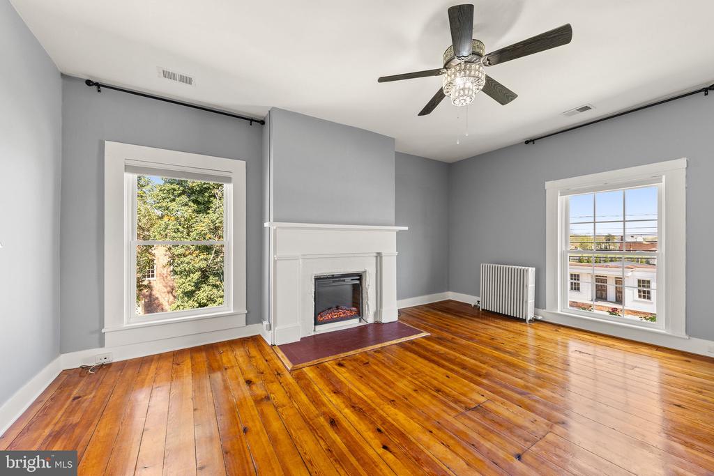 205 N MAIN ST, MADISON, Virginia 22727, 4 Bedrooms Bedrooms, ,3 BathroomsBathrooms,Residential,205 N MAIN ST,VAMA2002642 MLS # VAMA2002642