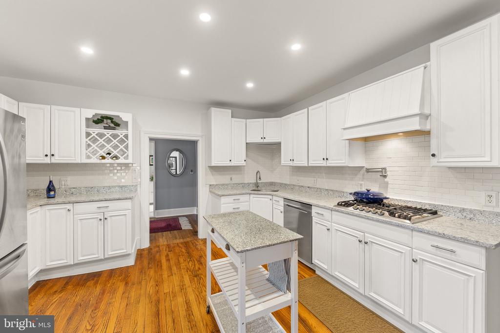 205 N MAIN ST, MADISON, Virginia 22727, 4 Bedrooms Bedrooms, ,3 BathroomsBathrooms,Residential,205 N MAIN ST,VAMA2002642 MLS # VAMA2002642