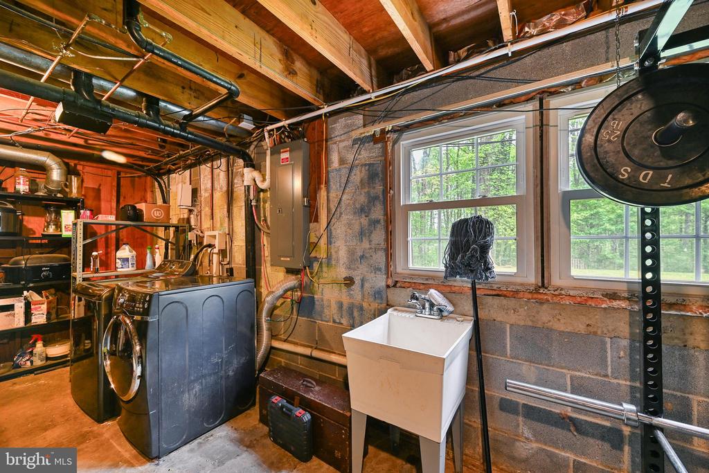 12365 RANDLE LN, CULPEPER, Virginia 22701, 4 Bedrooms Bedrooms, ,2 BathroomsBathrooms,Residential,12365 RANDLE LN,VACU2013314 MLS # VACU2013314