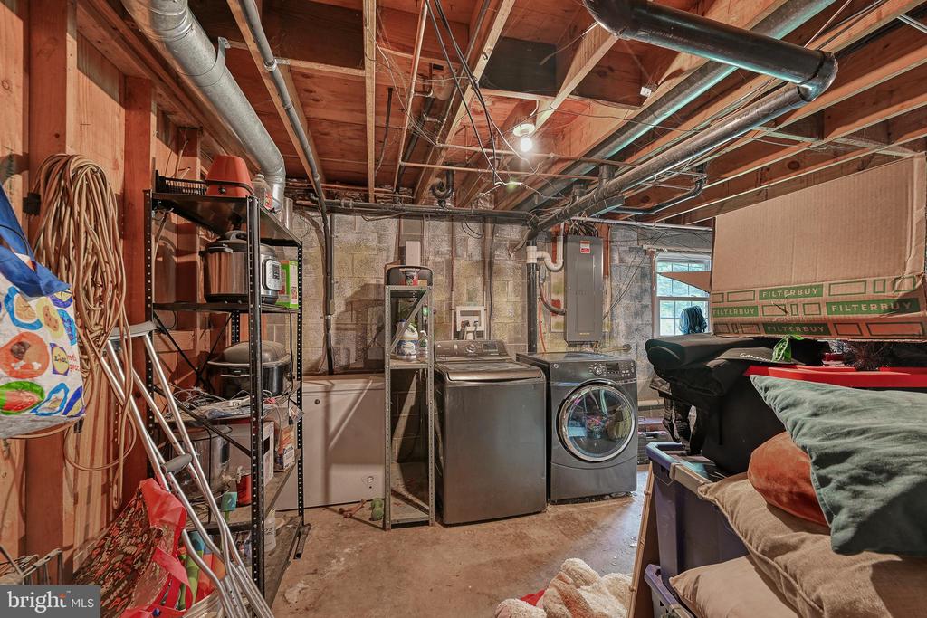 12365 RANDLE LN, CULPEPER, Virginia 22701, 4 Bedrooms Bedrooms, ,2 BathroomsBathrooms,Residential,12365 RANDLE LN,VACU2013314 MLS # VACU2013314