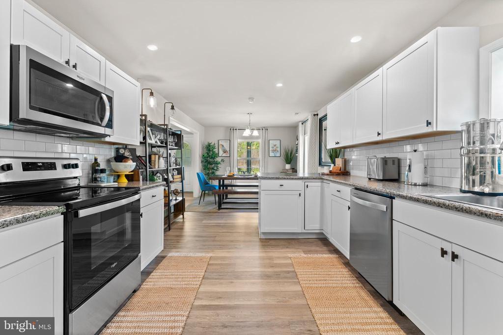 18634 LOUISA RD, LOUISA, Virginia 23093, 3 Bedrooms Bedrooms, ,2 BathroomsBathrooms,Residential,One Level Living - Like NEW cottage on 2.43 acres,18634 LOUISA RD,VALA2009686 MLS # VALA2009686