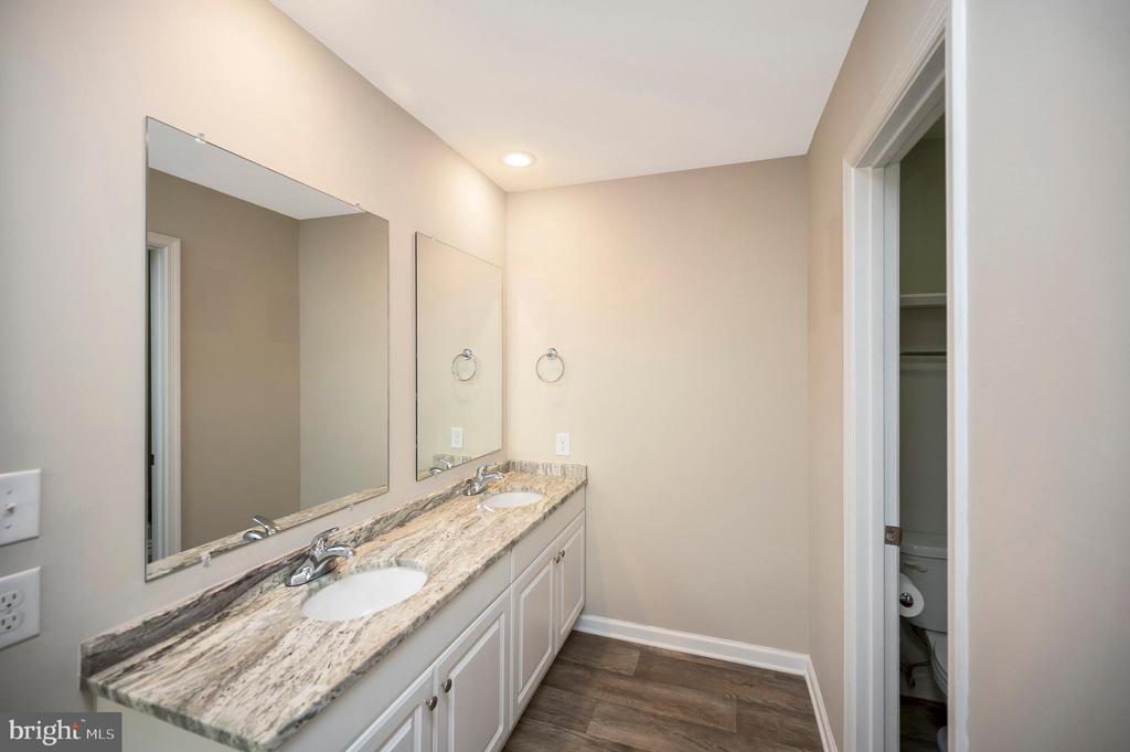 413 WILDERNESS DR, LOCUST GROVE, Virginia 22508, 4 Bedrooms Bedrooms, ,2 BathroomsBathrooms,Residential,413 WILDERNESS DR,VAOR2013852 MLS # VAOR2013852