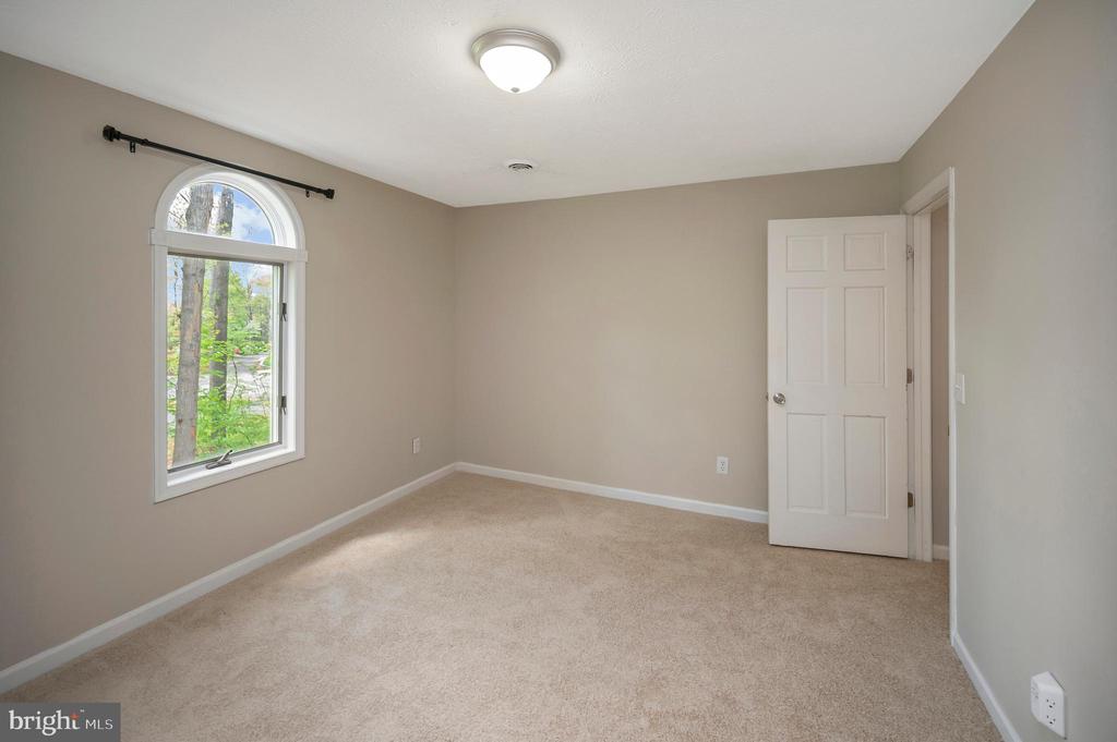 413 WILDERNESS DR, LOCUST GROVE, Virginia 22508, 4 Bedrooms Bedrooms, ,2 BathroomsBathrooms,Residential,413 WILDERNESS DR,VAOR2013852 MLS # VAOR2013852