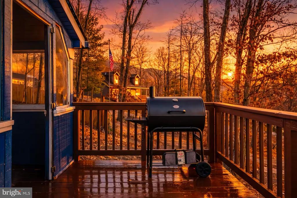 137 PARK VIEW LN, SHENANDOAH, Virginia 22849, 2 Bedrooms Bedrooms, ,1 BathroomBathrooms,Residential,137 PARK VIEW LN,VAPA2006312 MLS # VAPA2006312