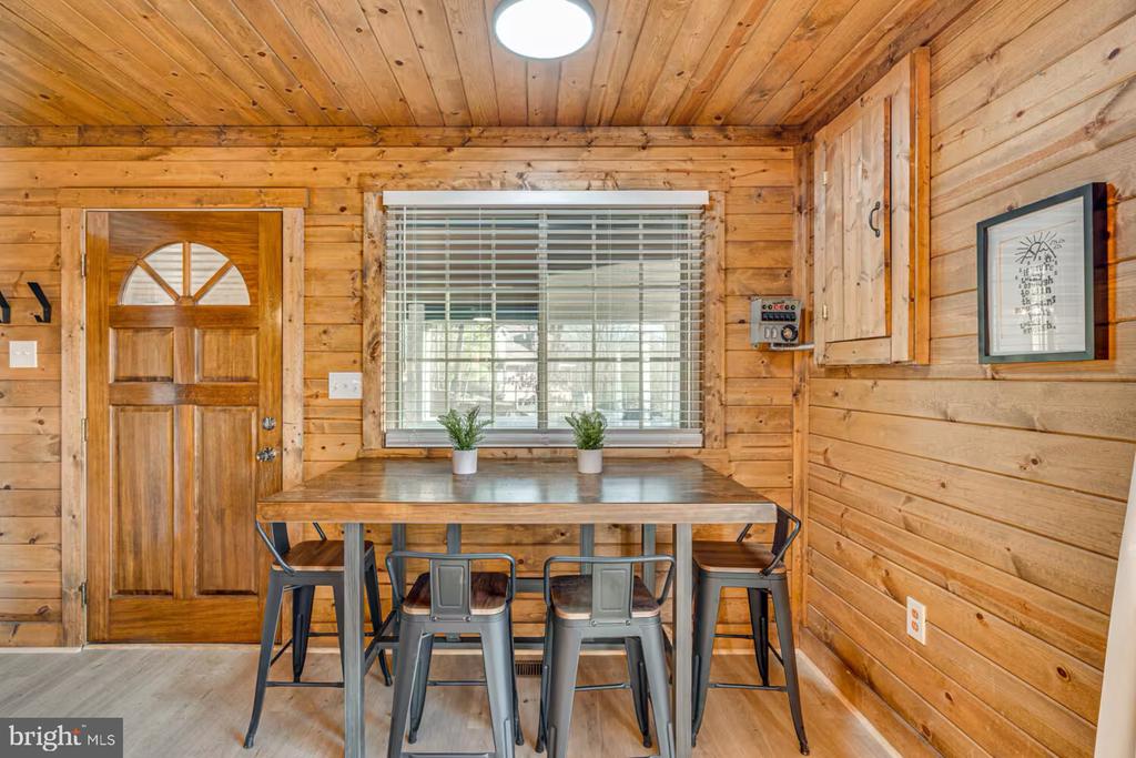 137 PARK VIEW LN, SHENANDOAH, Virginia 22849, 2 Bedrooms Bedrooms, ,1 BathroomBathrooms,Residential,137 PARK VIEW LN,VAPA2006312 MLS # VAPA2006312