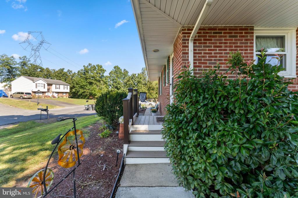 7105 PULLEN DR, FREDERICKSBURG, Virginia 22407, ,Residential,7105 PULLEN DR,VASP2041070 MLS # VASP2041070