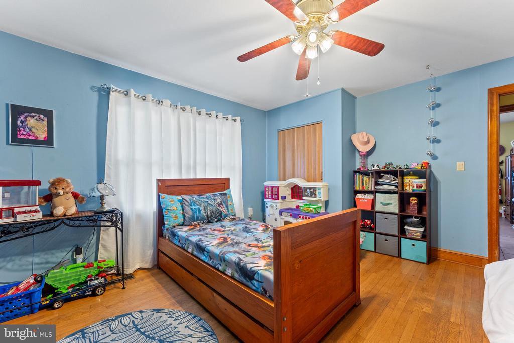 7105 PULLEN DR, FREDERICKSBURG, Virginia 22407, ,Residential,7105 PULLEN DR,VASP2041070 MLS # VASP2041070