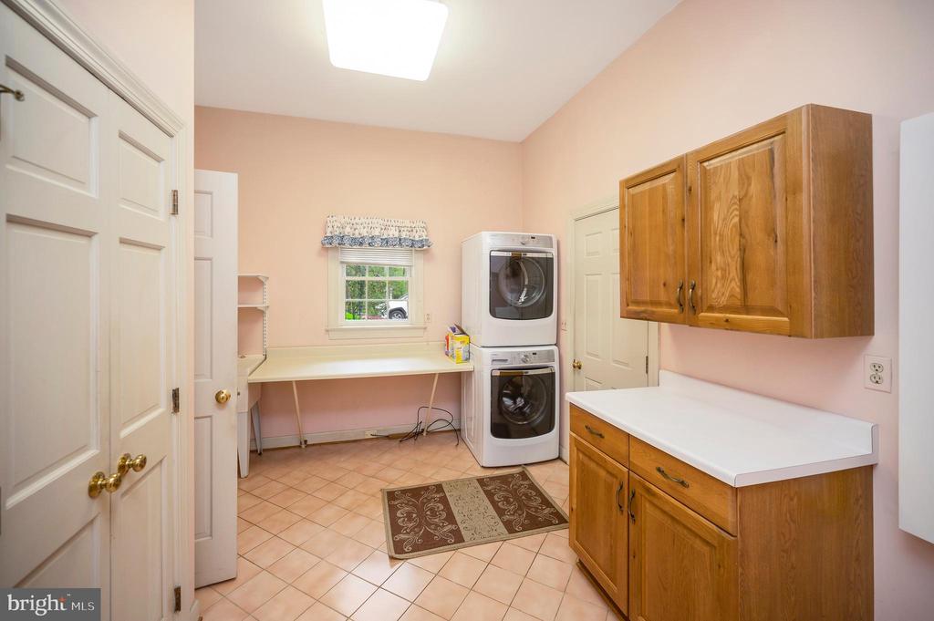 141 LARKSPUR LN, LOCUST GROVE, Virginia 22508, 3 Bedrooms Bedrooms, ,2 BathroomsBathrooms,Residential,141 LARKSPUR LN,VAOR2013846 MLS # VAOR2013846