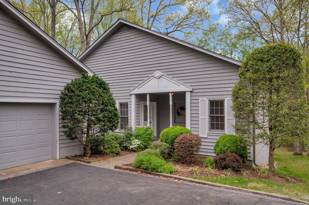 141 LARKSPUR LN, LOCUST GROVE, Virginia 22508, 3 Bedrooms Bedrooms, ,2 BathroomsBathrooms,Residential,141 LARKSPUR LN,VAOR2013846 MLS # VAOR2013846