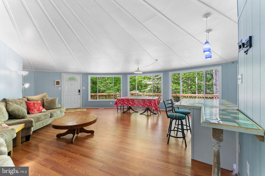 152 EDGEMONT CIR, LOCUST GROVE, Virginia 22508, 3 Bedrooms Bedrooms, ,3 BathroomsBathrooms,Residential,152 EDGEMONT CIR,VAOR2013874 MLS # VAOR2013874