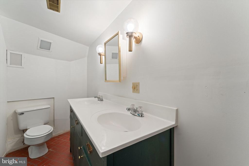 152 EDGEMONT CIR, LOCUST GROVE, Virginia 22508, 3 Bedrooms Bedrooms, ,3 BathroomsBathrooms,Residential,152 EDGEMONT CIR,VAOR2013874 MLS # VAOR2013874