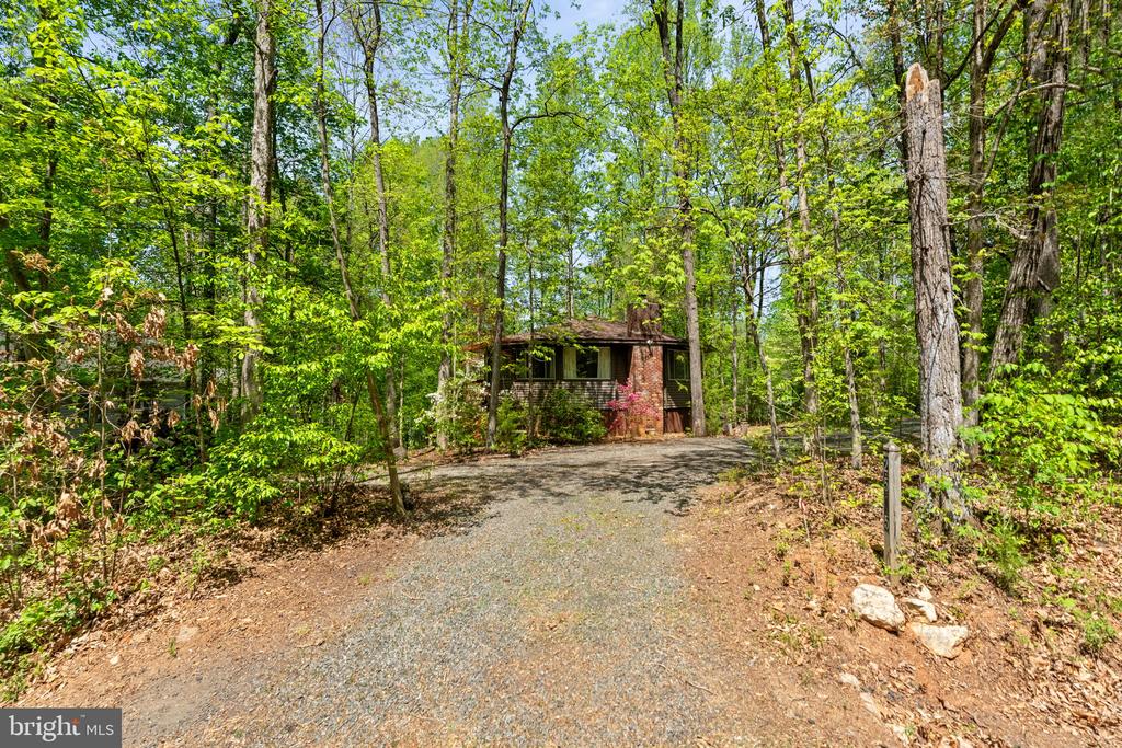 152 EDGEMONT CIR, LOCUST GROVE, Virginia 22508, 3 Bedrooms Bedrooms, ,3 BathroomsBathrooms,Residential,152 EDGEMONT CIR,VAOR2013874 MLS # VAOR2013874