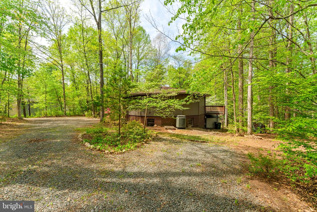 152 EDGEMONT CIR, LOCUST GROVE, Virginia 22508, 3 Bedrooms Bedrooms, ,3 BathroomsBathrooms,Residential,152 EDGEMONT CIR,VAOR2013874 MLS # VAOR2013874