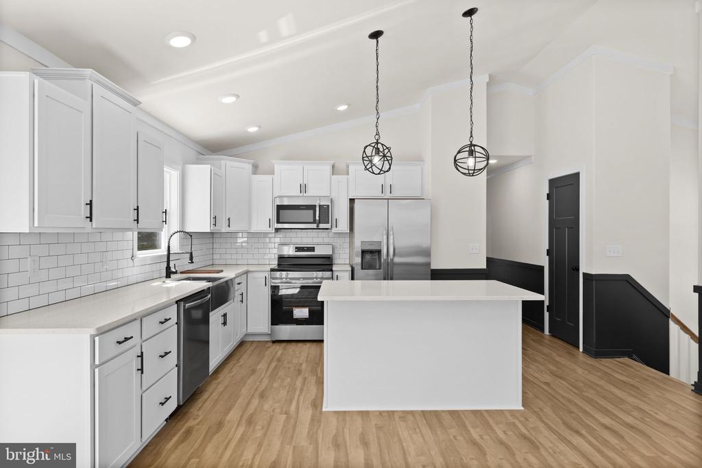 28264 MINE RUN RD, RHOADESVILLE, Virginia 22542, 4 Bedrooms Bedrooms, ,3 BathroomsBathrooms,Residential,28264 MINE RUN RD,VAOR2013880 MLS # VAOR2013880