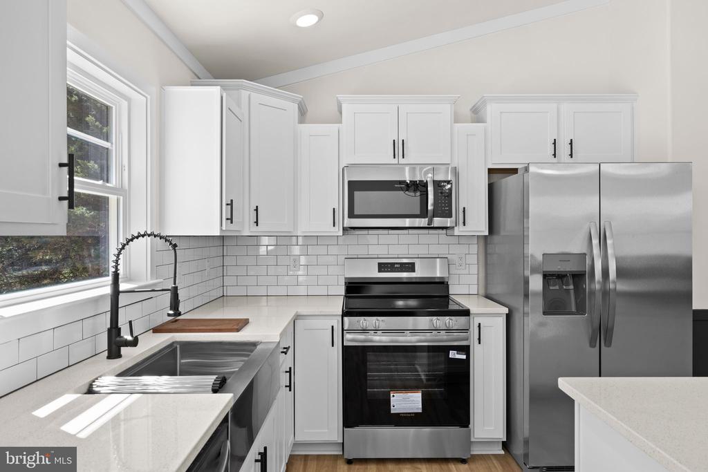 28264 MINE RUN RD, RHOADESVILLE, Virginia 22542, 4 Bedrooms Bedrooms, ,3 BathroomsBathrooms,Residential,28264 MINE RUN RD,VAOR2013880 MLS # VAOR2013880