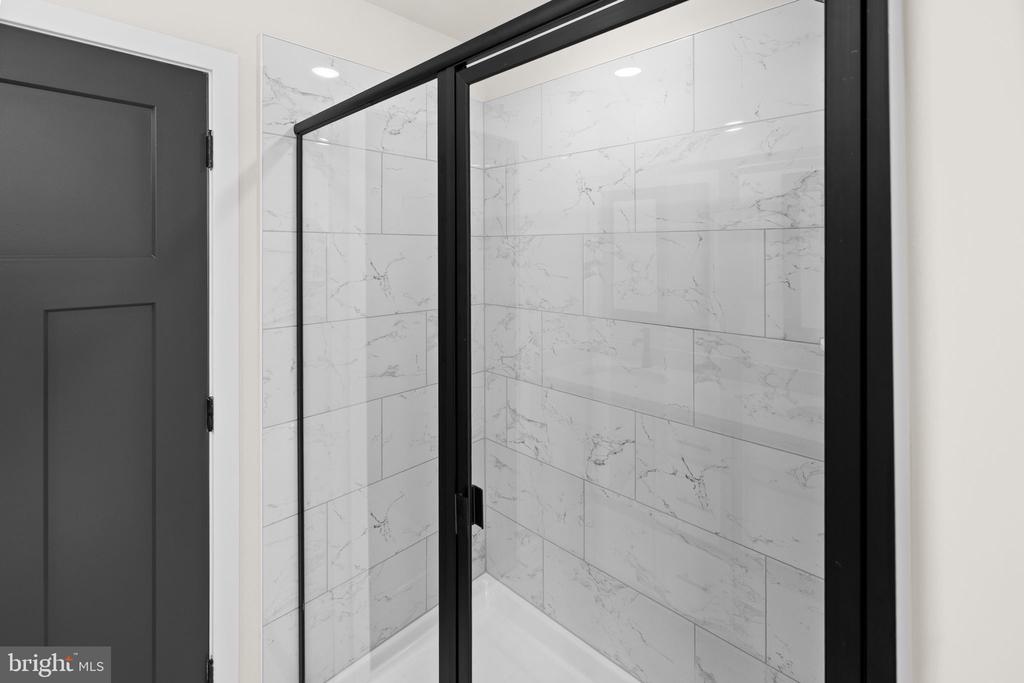 28264 MINE RUN RD, RHOADESVILLE, Virginia 22542, 4 Bedrooms Bedrooms, ,3 BathroomsBathrooms,Residential,28264 MINE RUN RD,VAOR2013880 MLS # VAOR2013880