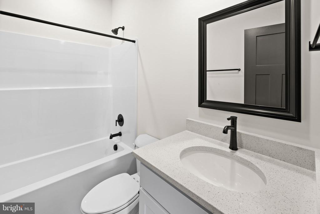 28264 MINE RUN RD, RHOADESVILLE, Virginia 22542, 4 Bedrooms Bedrooms, ,3 BathroomsBathrooms,Residential,28264 MINE RUN RD,VAOR2013880 MLS # VAOR2013880