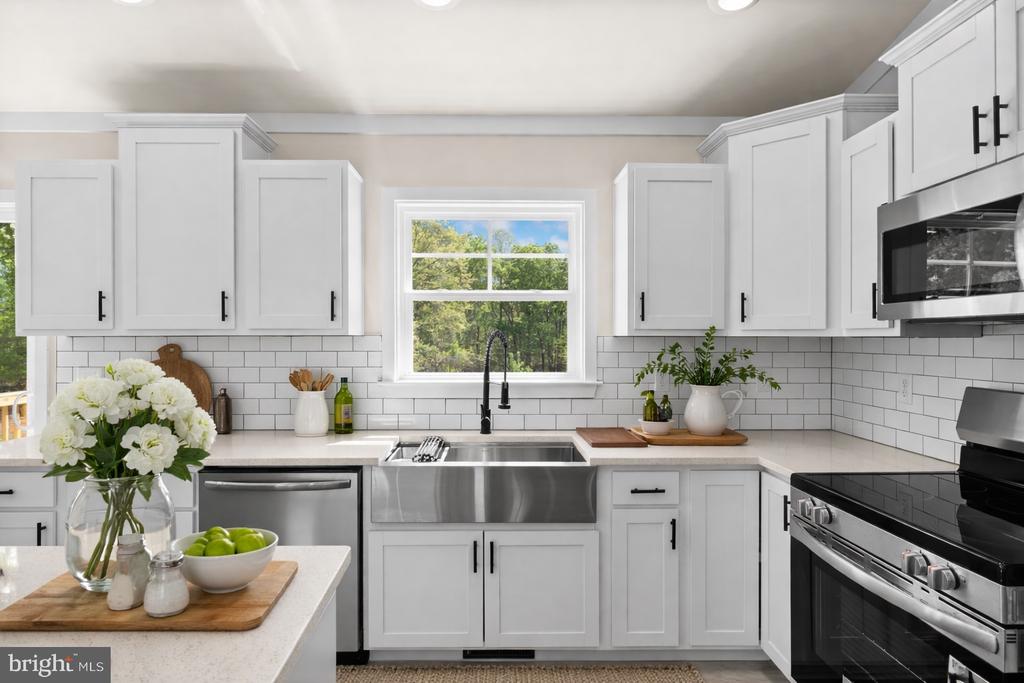 28264 MINE RUN RD, RHOADESVILLE, Virginia 22542, 4 Bedrooms Bedrooms, ,3 BathroomsBathrooms,Residential,28264 MINE RUN RD,VAOR2013880 MLS # VAOR2013880