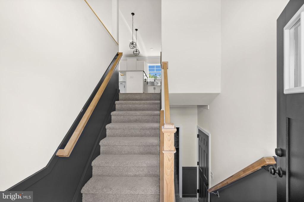 28264 MINE RUN RD, RHOADESVILLE, Virginia 22542, 4 Bedrooms Bedrooms, ,3 BathroomsBathrooms,Residential,28264 MINE RUN RD,VAOR2013880 MLS # VAOR2013880