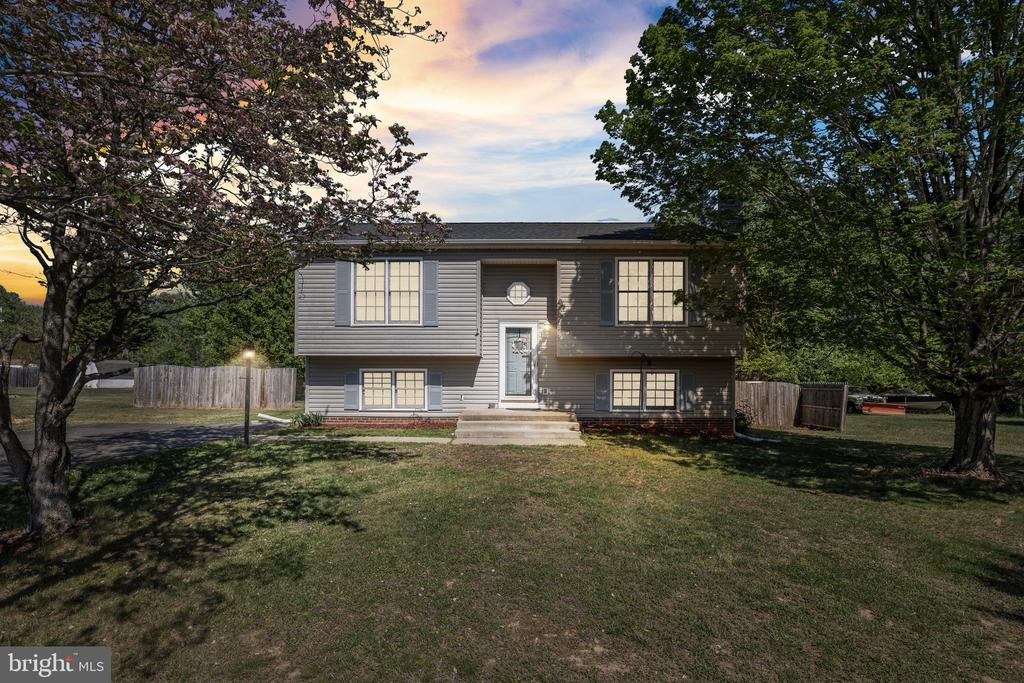 11809 CHERRYWOOD DR, LOCUST GROVE, Virginia 22508, 3 Bedrooms Bedrooms, ,2 BathroomsBathrooms,Residential,11809 CHERRYWOOD DR,VASP2041078 MLS # VASP2041078