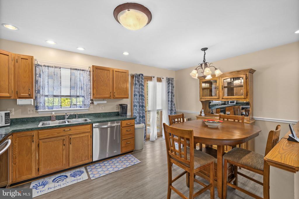 11809 CHERRYWOOD DR, LOCUST GROVE, Virginia 22508, 3 Bedrooms Bedrooms, ,2 BathroomsBathrooms,Residential,11809 CHERRYWOOD DR,VASP2041078 MLS # VASP2041078