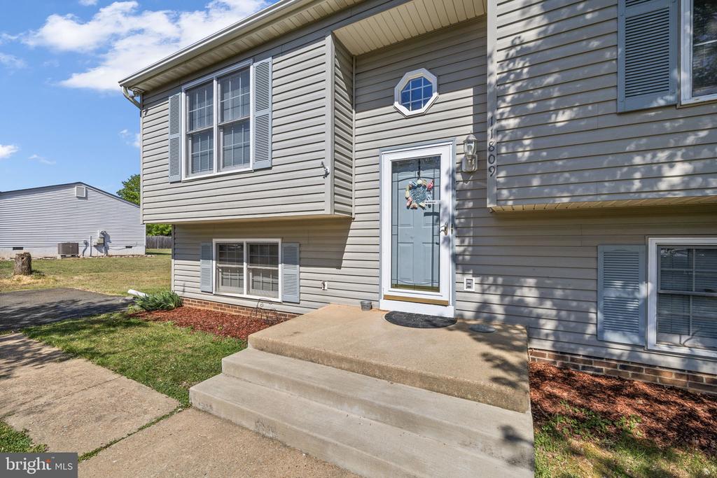 11809 CHERRYWOOD DR, LOCUST GROVE, Virginia 22508, 3 Bedrooms Bedrooms, ,2 BathroomsBathrooms,Residential,11809 CHERRYWOOD DR,VASP2041078 MLS # VASP2041078